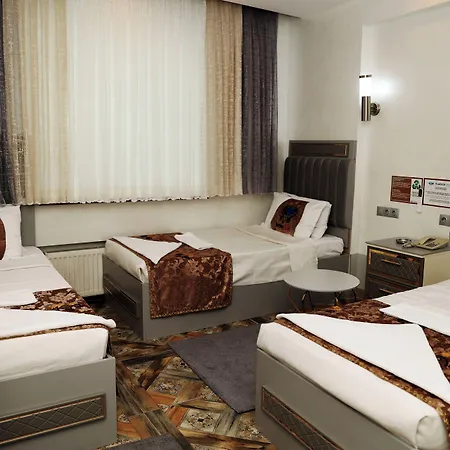 Hotel Kurban 3*